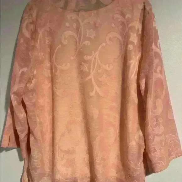 Women’s size 16 Alfred Dunner top with under shirt EUC peach color - Picture 2 of 2